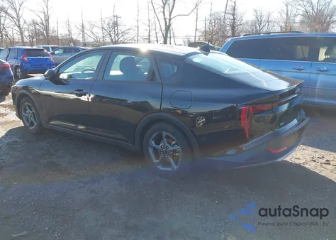 2025 Kia K4 Lxs z USA, uszkodzony, nr VIN 3KPFT4DE9SE029652